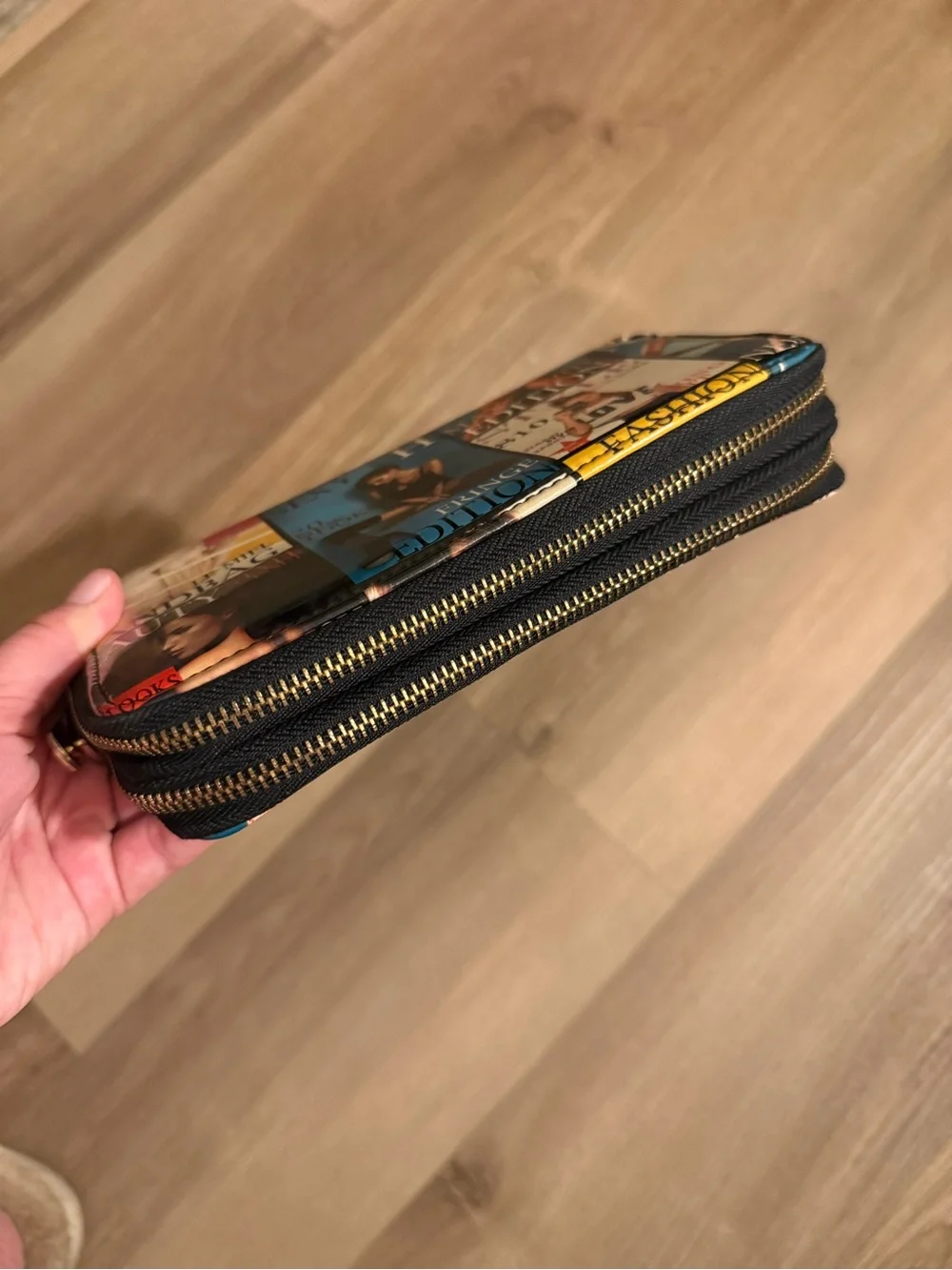Fashion Magazine Print Zip Wallet - Multicolor